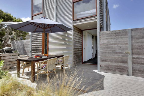 Holland House Bay Of Fires - Accommodation Port Hedland 12