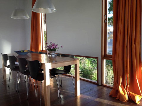 Holland House Bay Of Fires - Accommodation Port Hedland 2