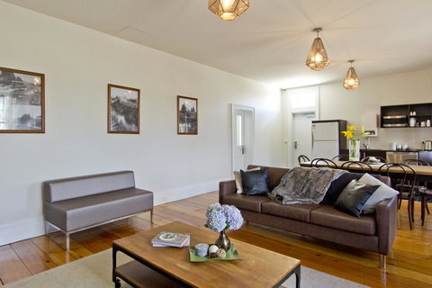 Deloraine Hotel - Accommodation Port Hedland 23