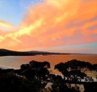 DOLPHIN LOOKOUT COTTAGE - amazing views of the Bay of Fires - Accommodation Port Hedland