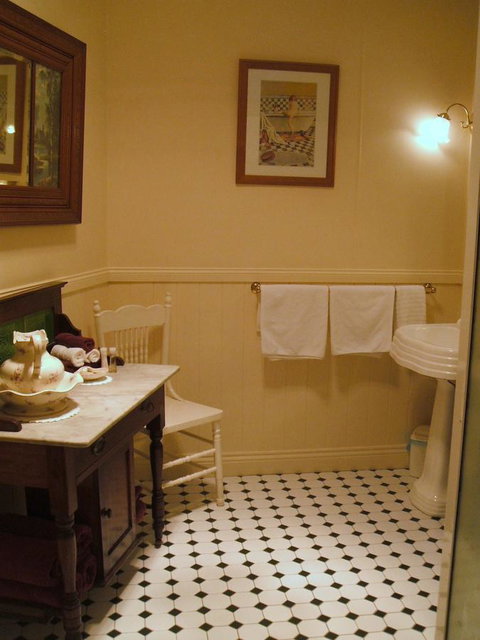 Touchwood Cottages - Accommodation Port Hedland 21