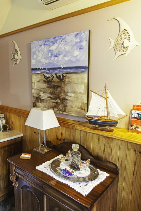 Touchwood Cottages - Accommodation Port Hedland 7