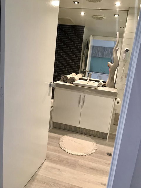 Lorne World - Accommodation Port Hedland 6
