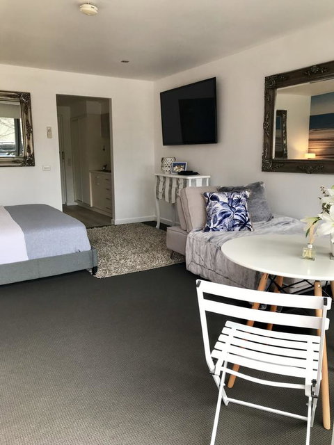 Lorne World - Accommodation Port Hedland 5