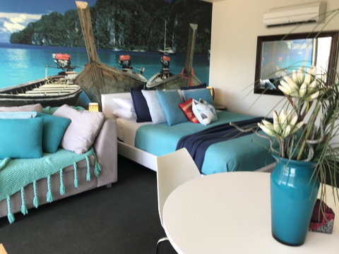 Lorne World - Accommodation Port Hedland 30