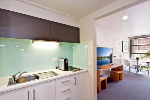 Lorne Bay View Motel - Accommodation Port Hedland 41
