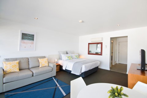 Lorne Bay View Motel - Accommodation Port Hedland 11