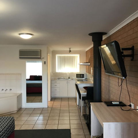 Beachcomber Motel & Apartments - Accommodation Port Hedland 5