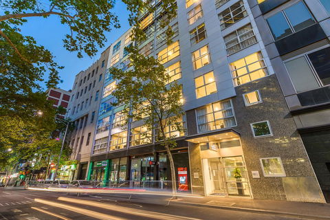 Mantra 100 Exhibition - Accommodation Port Hedland 0