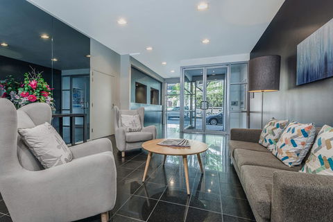 Mantra 100 Exhibition - Accommodation Port Hedland 2