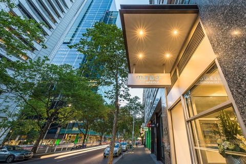 Mantra 100 Exhibition - Accommodation Port Hedland 6