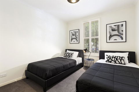 Melbourne Luxury Paradise - Accommodation Port Hedland 8