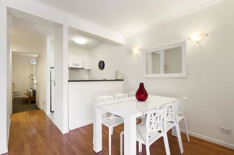 Melbourne Luxury Paradise - Accommodation Port Hedland 6