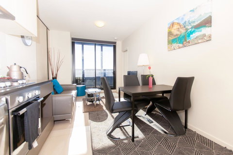 Melbourne SkyHigh Apartments - Accommodation Port Hedland 9