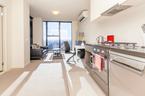 Melbourne SkyHigh Apartments - Accommodation Port Hedland 2