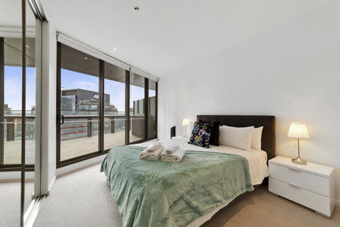 Best Views On Collins - Accommodation Port Hedland 11