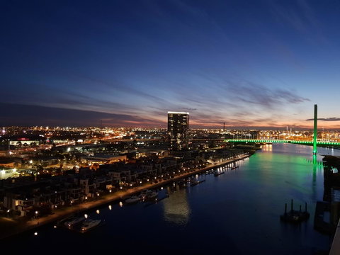 Best Views On Collins - Accommodation Port Hedland 3