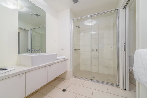 Waterfront Melbourne Apartments - Accommodation Port Hedland 32
