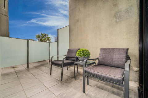 Waterfront Melbourne Apartments - Accommodation Port Hedland 30