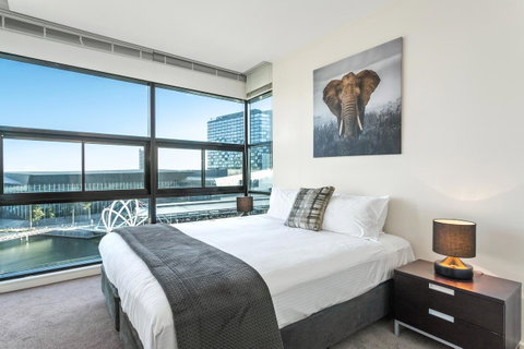 Waterfront Melbourne Apartments - Accommodation Port Hedland 7