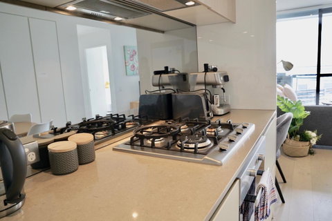 Pride Docklands Waterfront Apartment City View - Accommodation Port Hedland 22