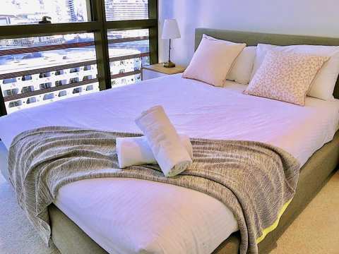 Pride Docklands Waterfront Apartment City View - Accommodation Port Hedland 1