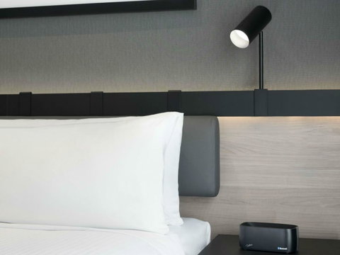 Vibe Hotel Melbourne Docklands - Accommodation Port Hedland 13
