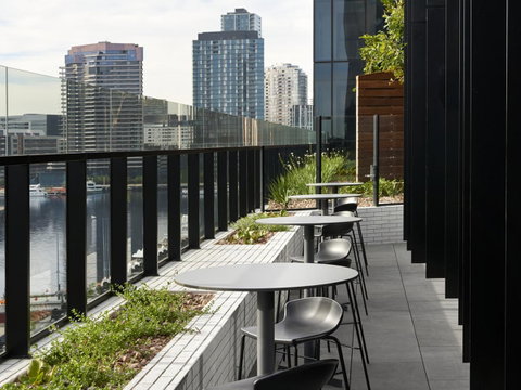 Vibe Hotel Melbourne Docklands - Accommodation Port Hedland 21