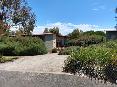 Rural 5 Star Villa\'s With Resort Amenities - Accommodation Port Hedland 23