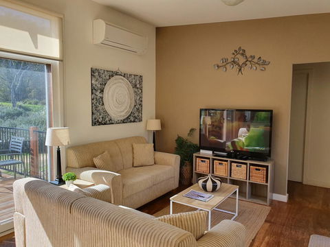 Rural 5 Star Villa\'s With Resort Amenities - Accommodation Port Hedland 3