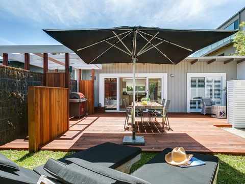 Capella Villa No. 4 - Stunning Luxury Decor Inside And Out - Accommodation Port Hedland 0