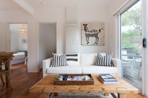 Capella Villa No. 4 - Stunning Luxury Decor Inside And Out - Accommodation Port Hedland 3