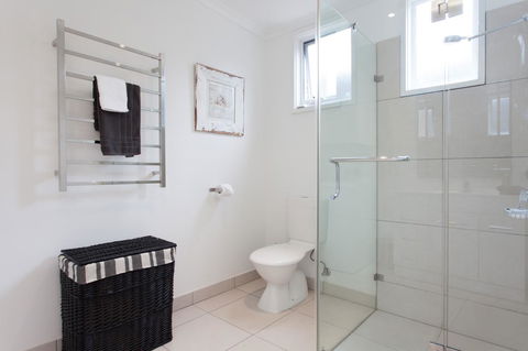 Capella Villa No. 4 - Stunning Luxury Decor Inside And Out - Accommodation Port Hedland 11