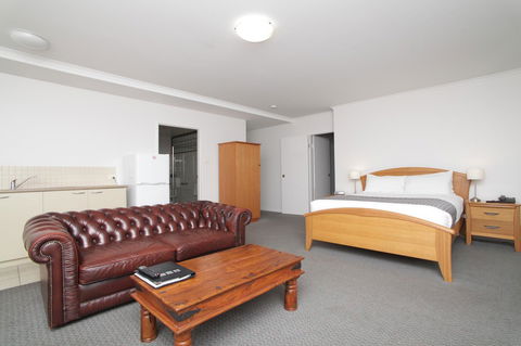 Quality Inn & Suites The Menzies - Accommodation Port Hedland 8