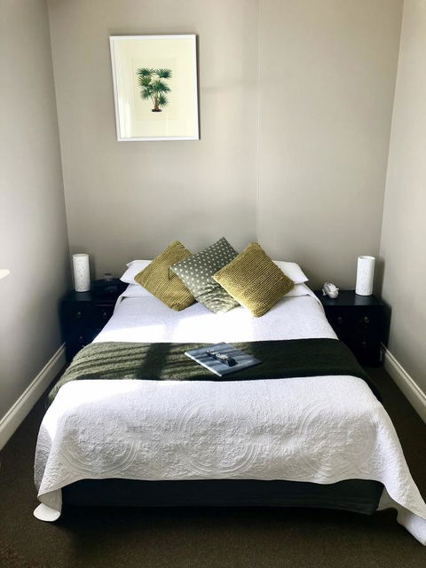Athelstane House - Accommodation Port Hedland 6