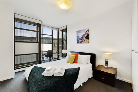 Signature Waterfront Apartments - Accommodation Port Hedland 3