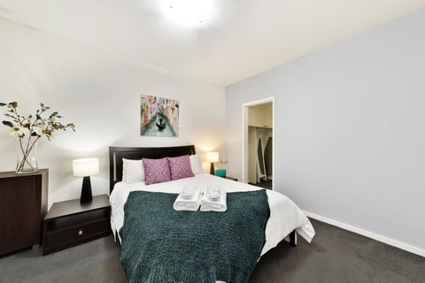 Signature Waterfront Apartments - Accommodation Port Hedland 2