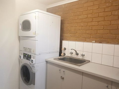 Tropicana Motor Inn - Accommodation Port Hedland 28