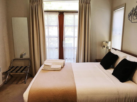 Luxury Abalina Cottages - Accommodation Port Hedland 4