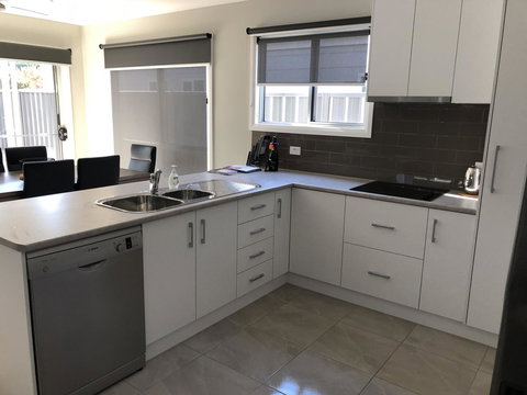 Luxury Abalina Cottages - Accommodation Port Hedland 18