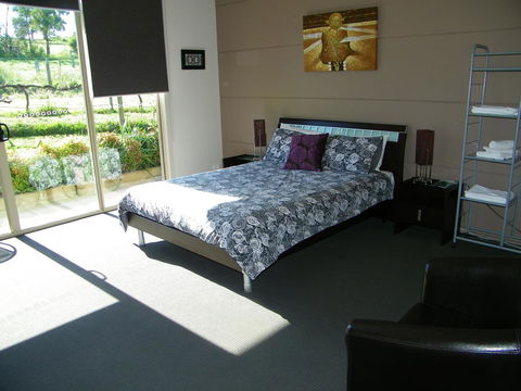 De\'Vine Escape - Accommodation Port Hedland 6