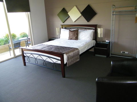 De\'Vine Escape - Accommodation Port Hedland 17