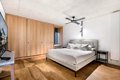 Stylish Apartment In Unique Church Development - Accommodation Port Hedland 13