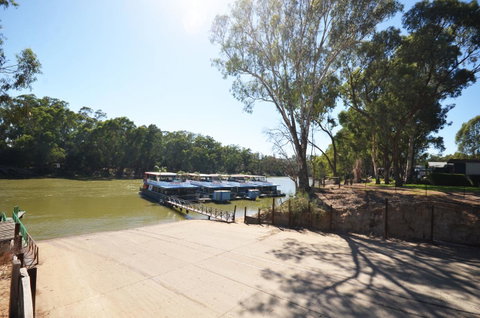Tasman Holiday Parks - Merool On The Murray - Accommodation Port Hedland 3