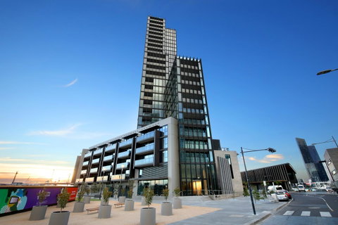 Orange Stay At Collins Wharf - Accommodation Port Hedland 2