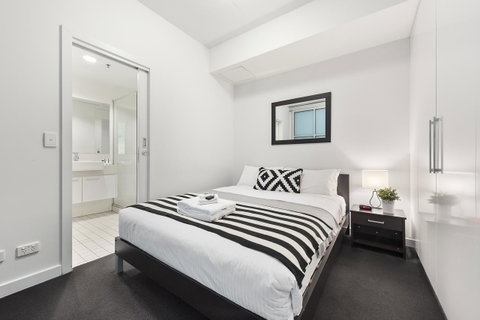Docklands Private Collection - City Harbour Apartments - Accommodation Port Hedland 24