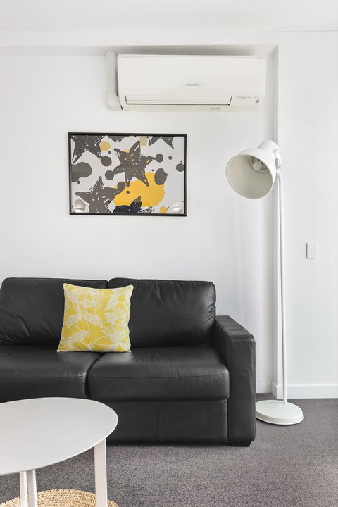 Docklands Private Collection - City Harbour Apartments - Accommodation Port Hedland 18
