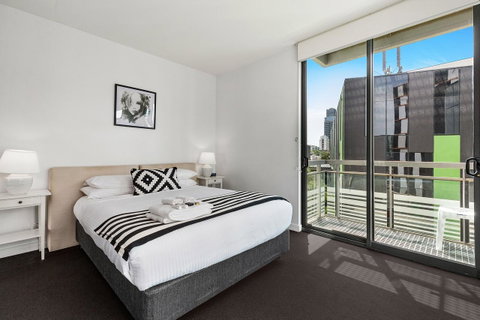 Docklands Private Collection - City Harbour Apartments - Accommodation Port Hedland 12