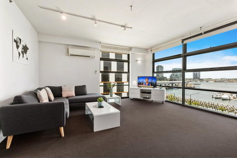 Docklands Private Collection - City Harbour Apartments - Accommodation Port Hedland 14