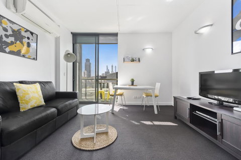 Docklands Private Collection - City Harbour Apartments - Accommodation Port Hedland 16